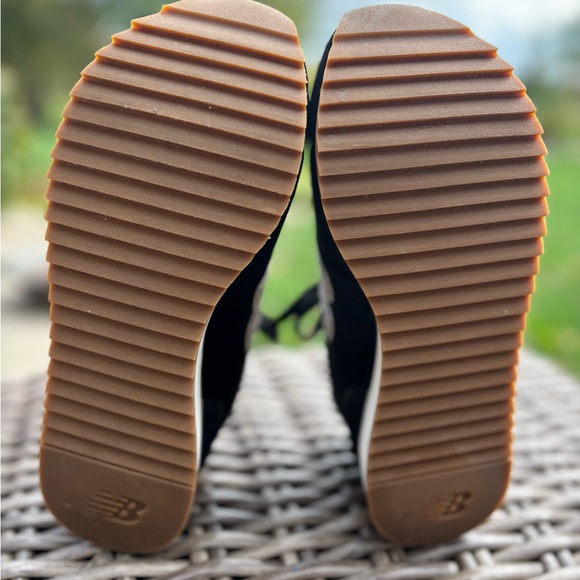 New Balance 574 Platform Women's Animal Print sneaker - Picture 5 of 6